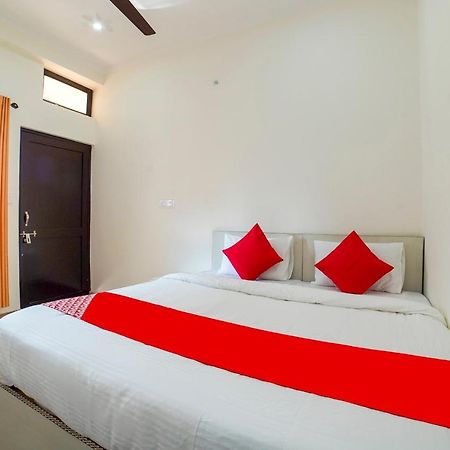 Oyo 67163 Anantham Residency Hotel Narendra Nagar Bagian luar foto