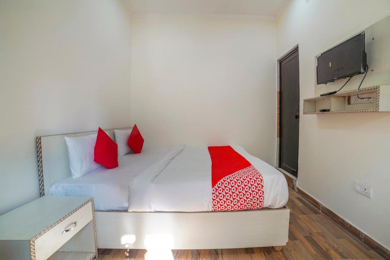 Oyo 67163 Anantham Residency Hotel Narendra Nagar Bagian luar foto