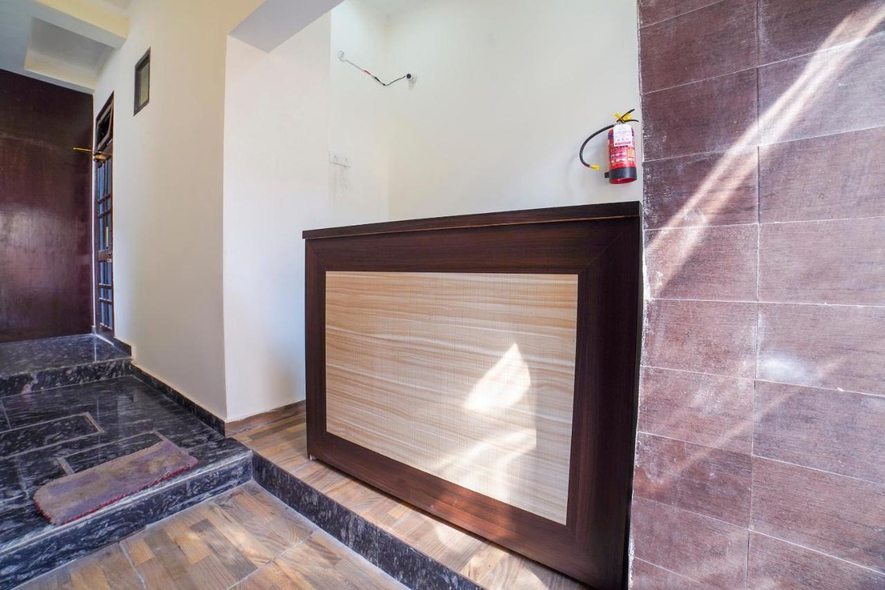 Oyo 67163 Anantham Residency Hotel Narendra Nagar Bagian luar foto