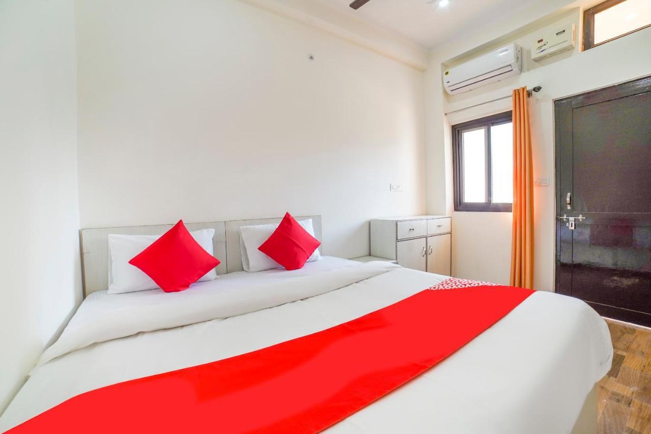 Oyo 67163 Anantham Residency Hotel Narendra Nagar Bagian luar foto
