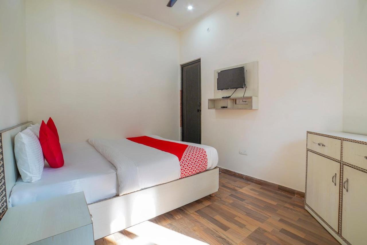 Oyo 67163 Anantham Residency Hotel Narendra Nagar Bagian luar foto