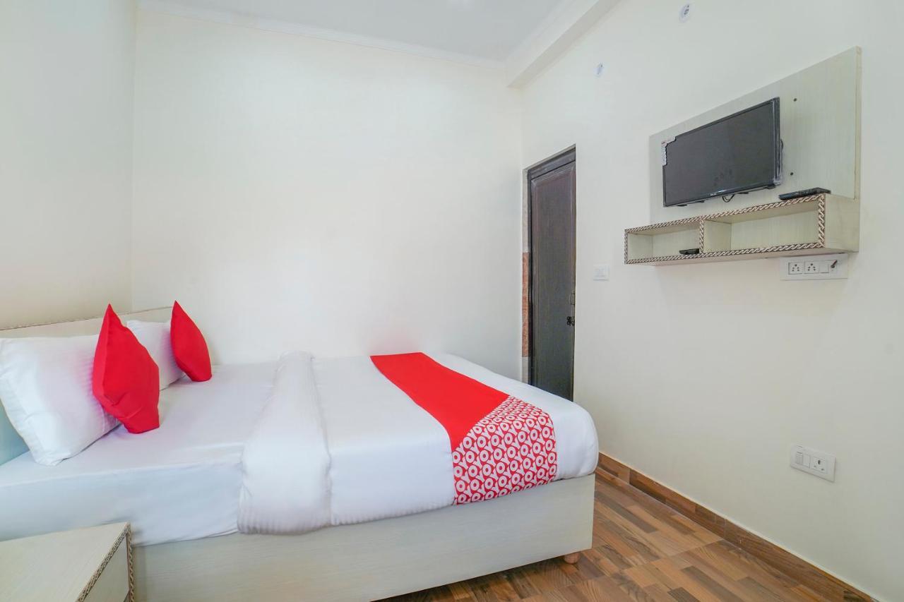 Oyo 67163 Anantham Residency Hotel Narendra Nagar Bagian luar foto